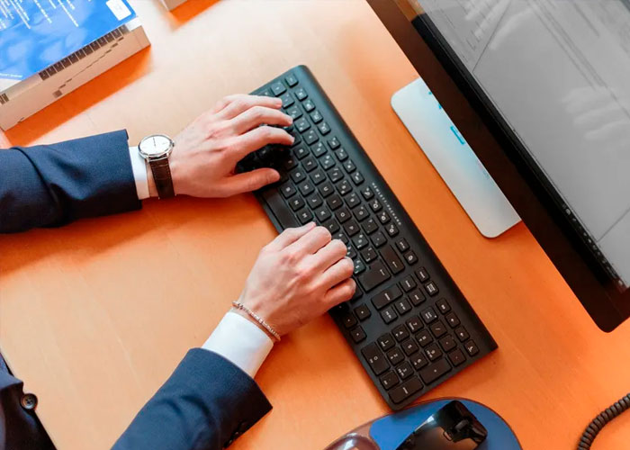 Venda de Computadores Corporativos